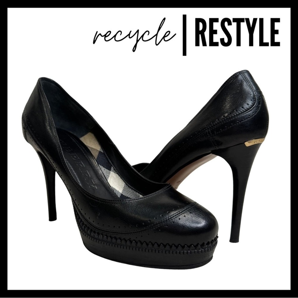 Burberry Arlington Pumps in Black